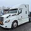 White 2021 Freightliner Cascadia