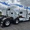 White 2024 Kenworth T880